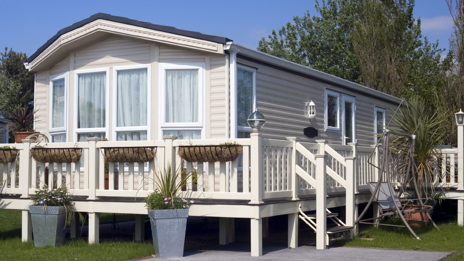 luxury mobile homes for rent near me